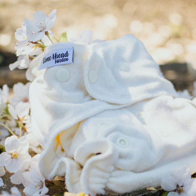 Nattblöja_Formsydd blöja_Fitted diaper