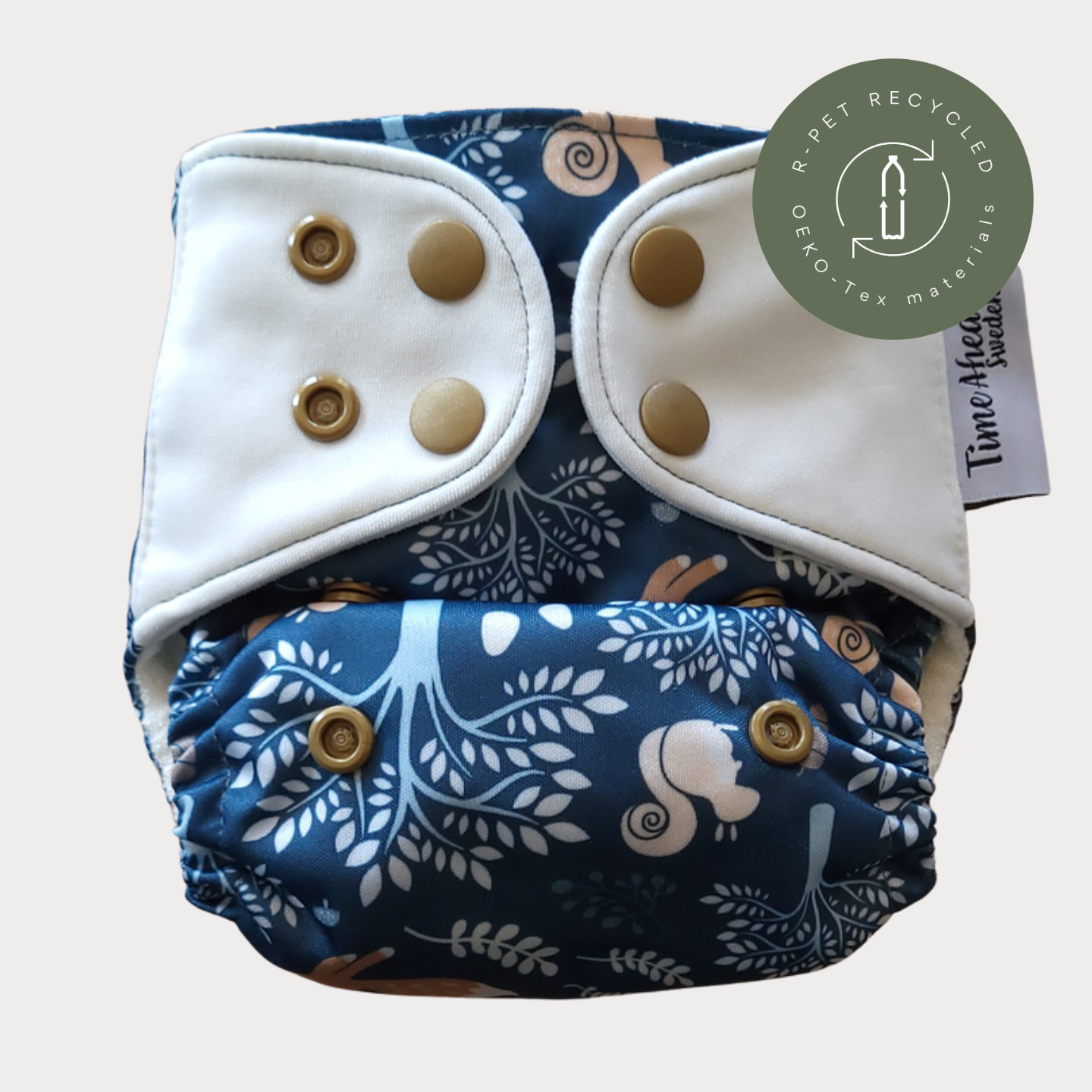 Cloth Nappy Newborn all-in-one 2–6 kg in the Dalaräv pattern, shown from the front with white snap tabs.