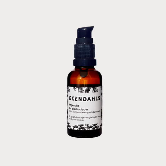 Arganoljan som är en halvfet olja har gjort sig känd för att vara en lyxig olja att använda i både hud- och hårvård.