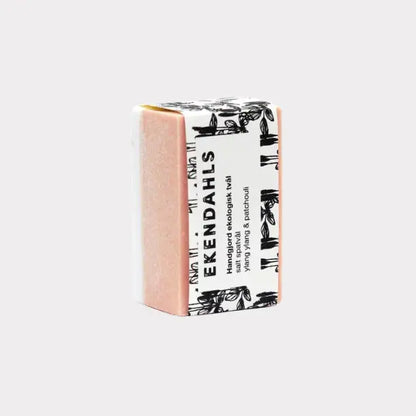 Spatvål (salttvål) - Ylang ylang & patchouli - Hud & hårvård