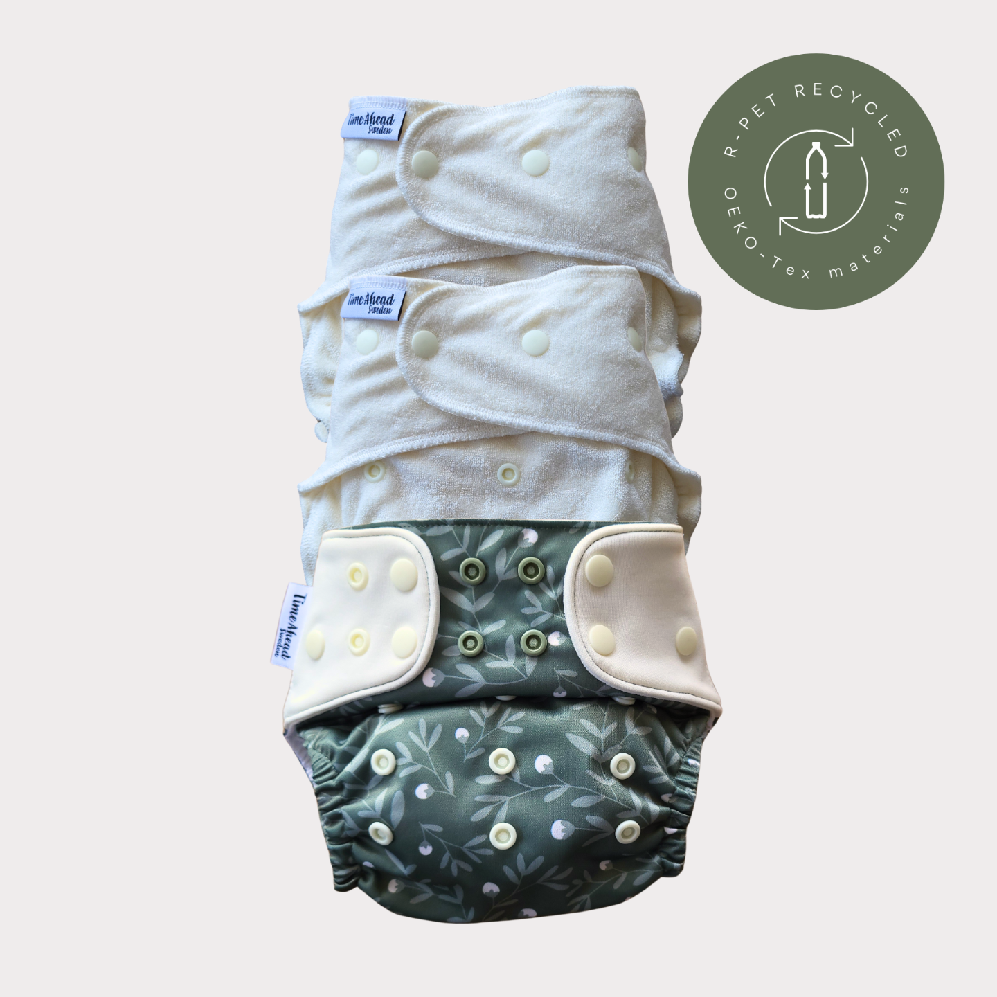 Startpaket nattblöja Humleblomster grön: 2 nattblöjor i bambufrotté + blöjskal 5–17 kg, återvunnet r-PET, OEKO-Tex.